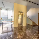 Daire Welchome, Milano