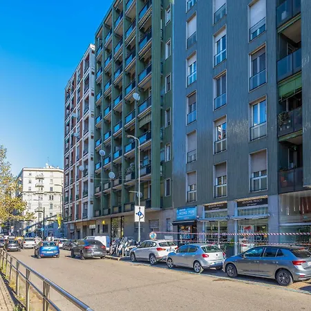 Welchome, * 밀라노